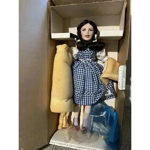 Franklin Mint Heirloom Dorothy Porcelian Doll Wizard Of Oz - Picture 1 of 5